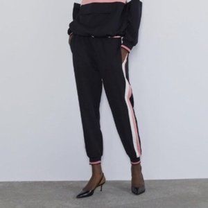 Zara jogger with side stripes